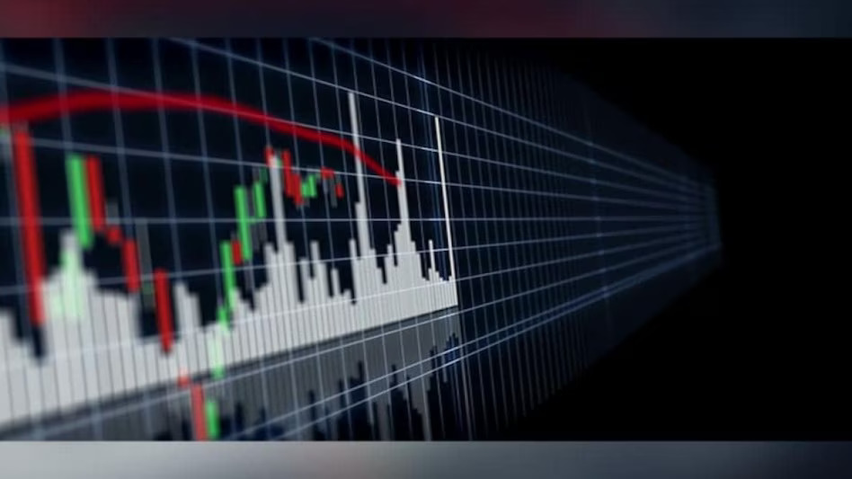 Should you increase your mutual fund SIP amid the recent market slump?